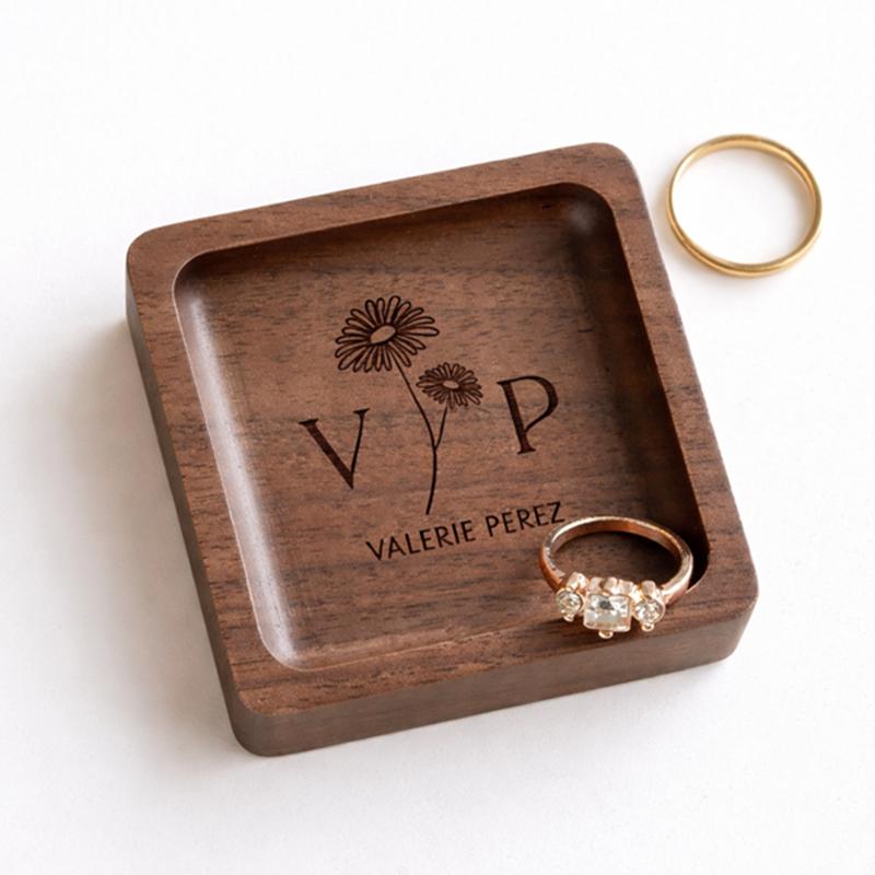 square ring dish.jpg