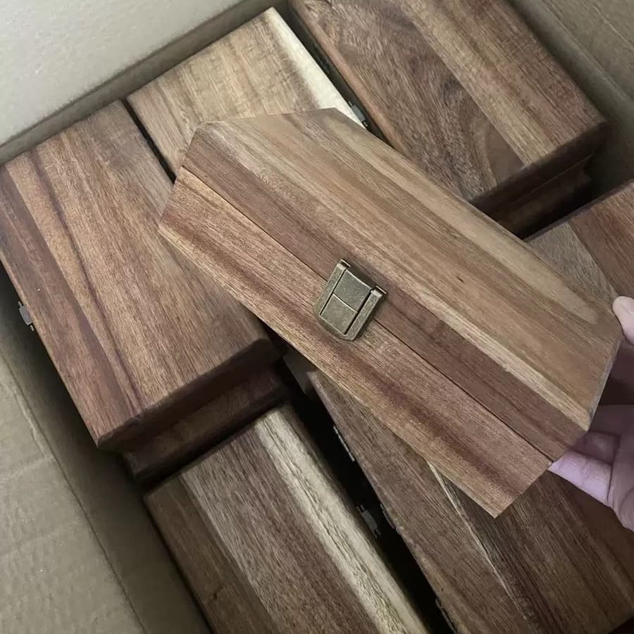 custom-wooden-box.jpg custom-wooden-box.jpg