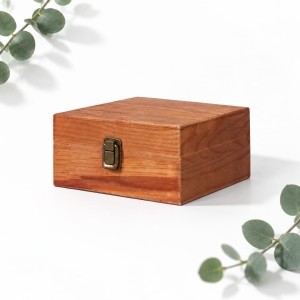 Custom Pine Wood Gift Box with Metal Clasp for Wedding Gifts