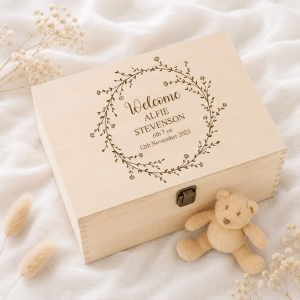 Wholesale Pine Wood Baby Keepsake Box Newborn Gift