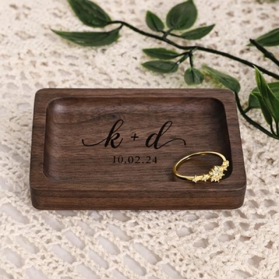 How to Choose Wholesale Jewelry Dishes for Your Gift Business